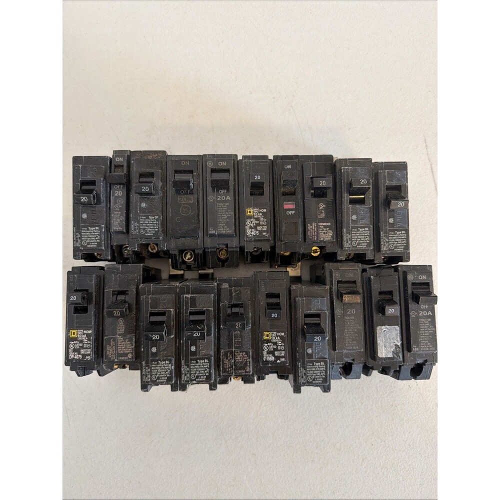 lot of 21 circuit breakers 20amp Single-USED DIFFERENT BRANDS